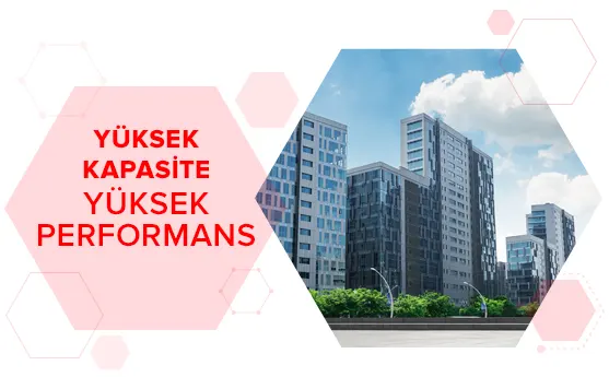 Gökdelenlerin olduğu büyük şehir manzarası, yüksek kapasiteli ve yüksek performanslı vurgusu var